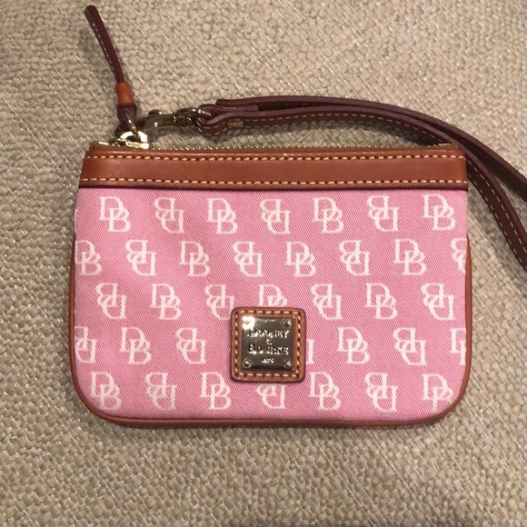 Dooney & Bourke Handbags - Dooney  & Bourke  Womens Medium Pink Wristlet Great Preowned Condition!
